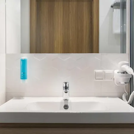 Unic Dominikanska Познань